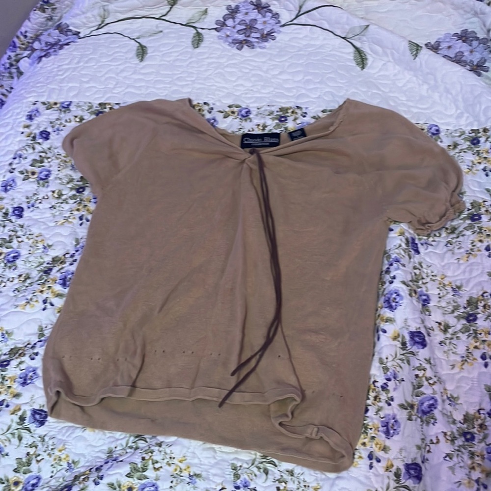 brownish bow top